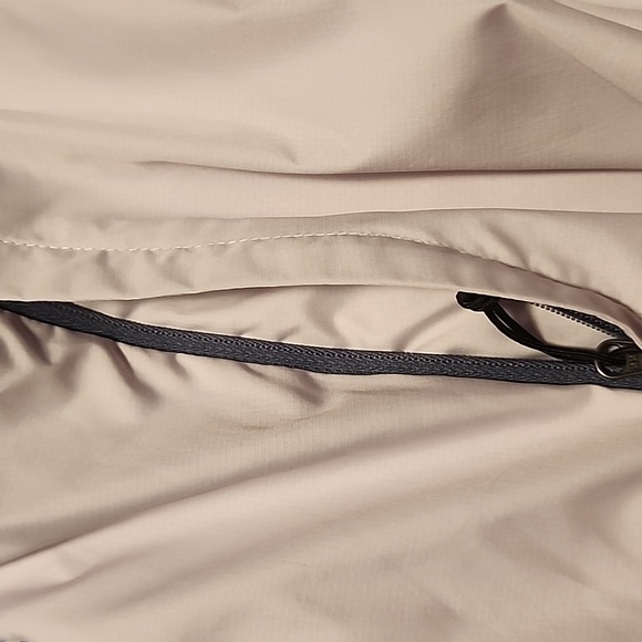 Wind jacket - Picture 2 of 8